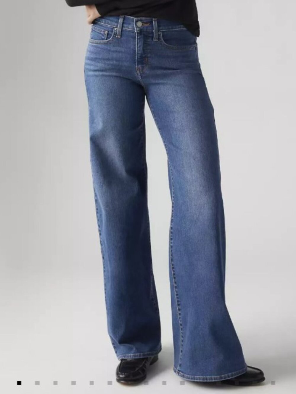 Levi’s 318 Shaping Wide Leg Jeans Like New Size 33 Mid Rise
